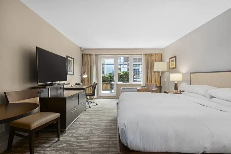 173 4050 WHISTLER WAY - photo 2 of 22