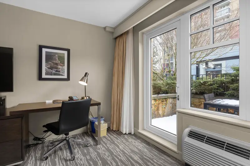 173 4050 WHISTLER WAY - photo 4 of 22