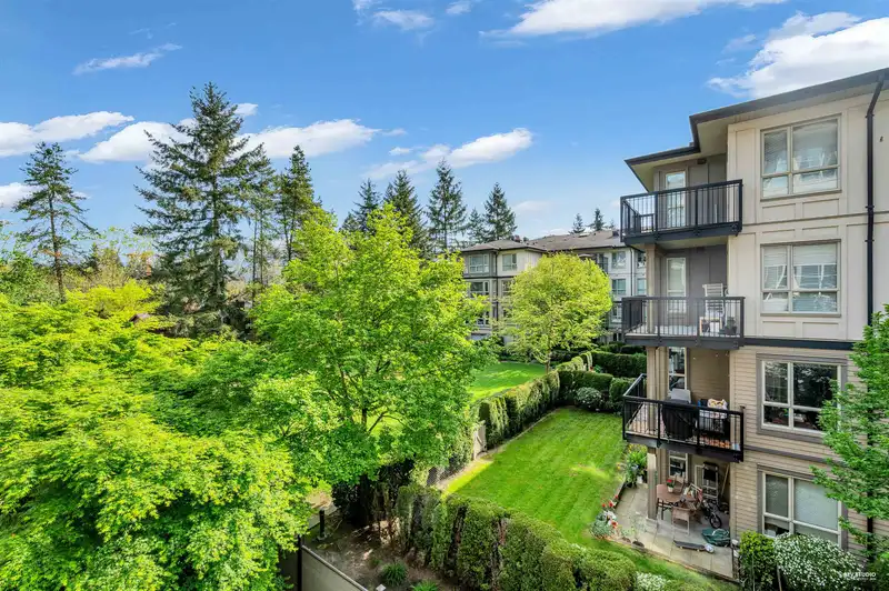 307 1152 WINDSOR MEWS - photo 2 of 32