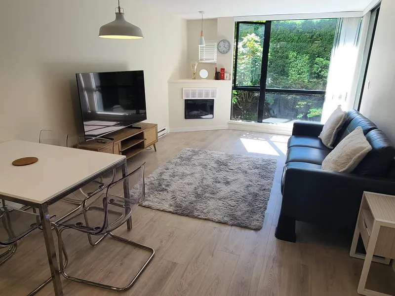 512 7831 WESTMINSTER HIGHWAY - photo 2 of 8