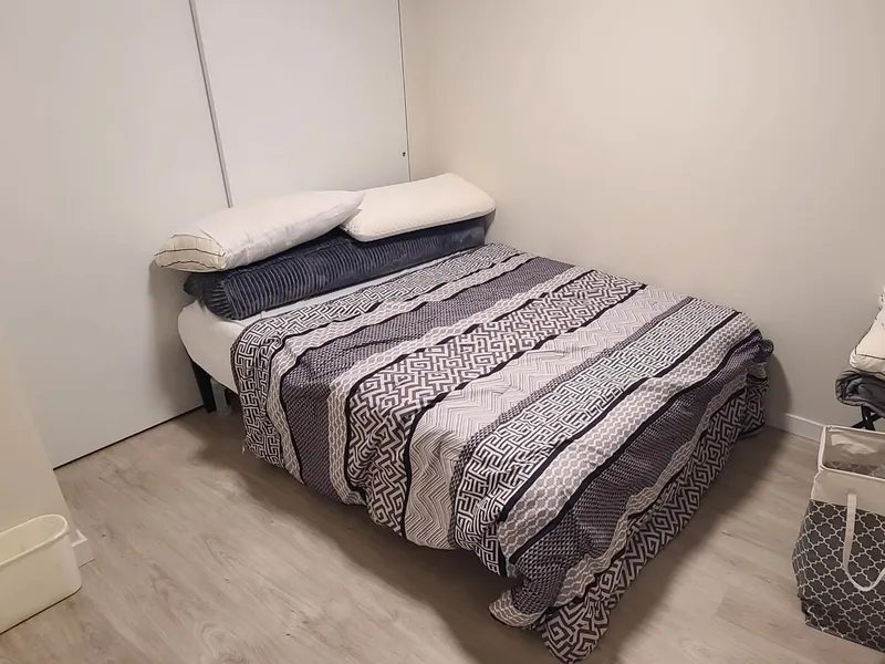 512 7831 WESTMINSTER HIGHWAY - photo 3 of 8