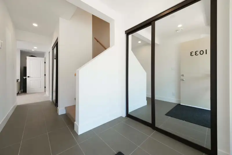 1033 OLD LILLOOET ROAD - photo 3 of 40