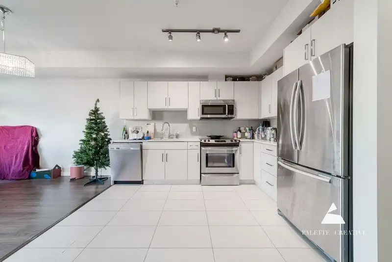 206 5288 GRIMMER STREET - photo 4 of 10