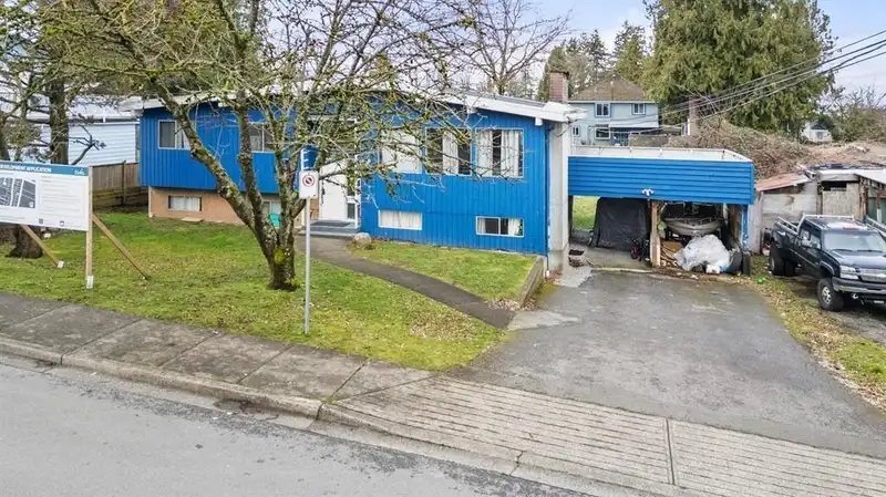 9185 112 STREET - photo 2 of 6