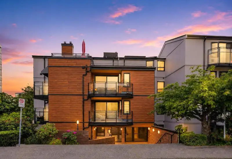 206 1340 DUCHESS AVENUE - photo 1 of 37