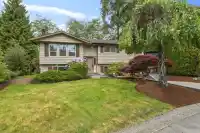 7978 141A STREET - thumbnail 1