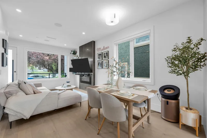 1 560 W 63RD AVENUE - photo 2 of 20