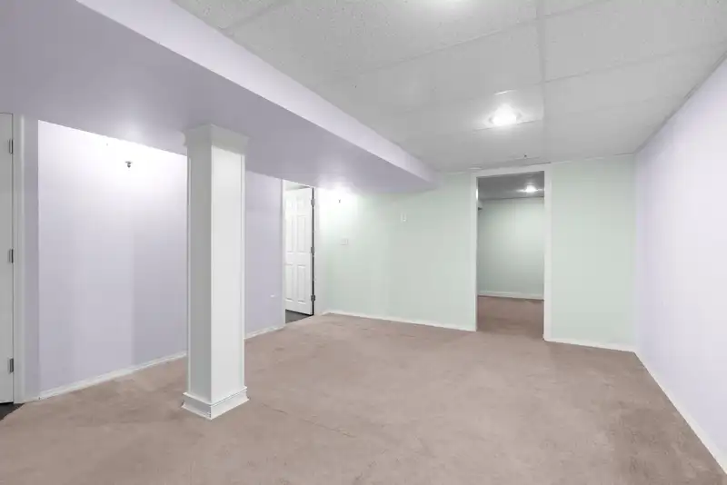 46461 PORTAGE AVENUE - photo 3 of 4