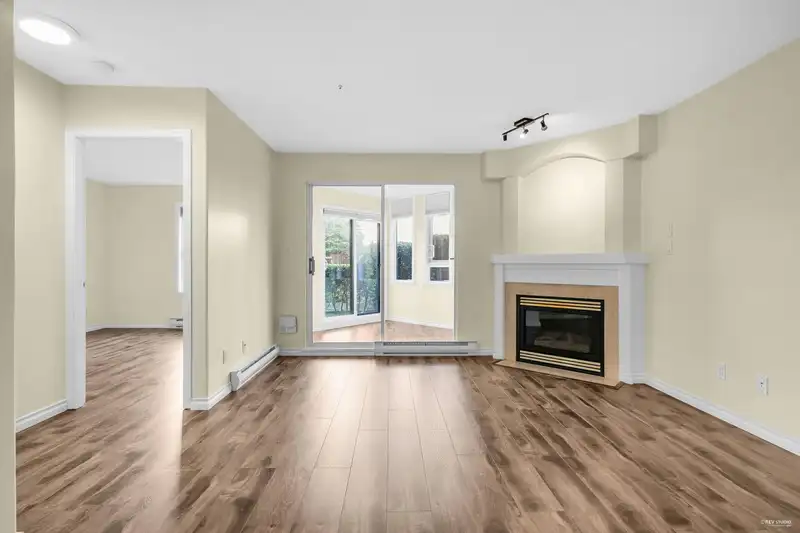 106 2405 KAMLOOPS STREET - photo 3 of 27