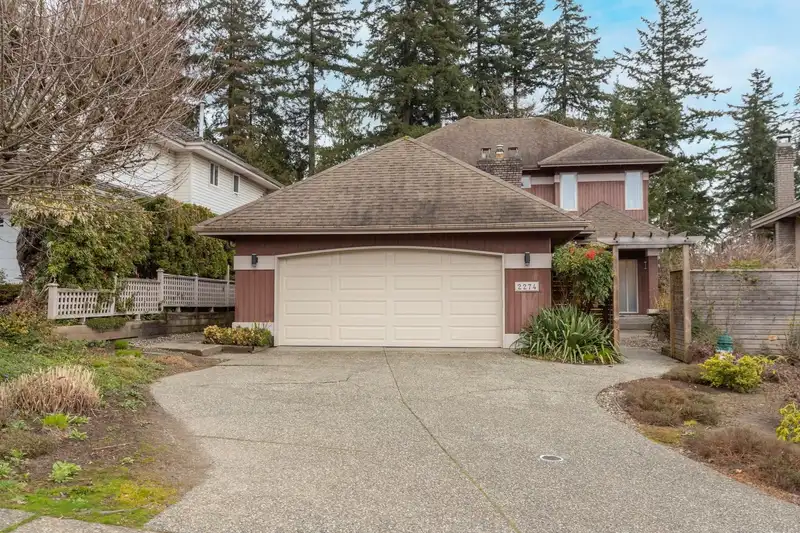 2274 SORRENTO DRIVE - photo 1 of 40