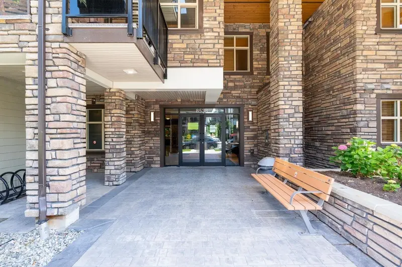 303 8538 203A STREET - photo 3 of 15