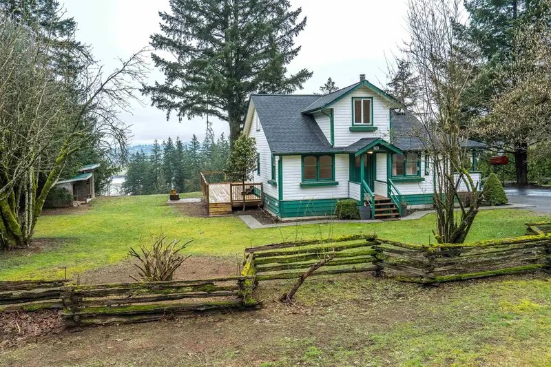 2344 LOUGHEED HIGHWAY - photo 2 of 25