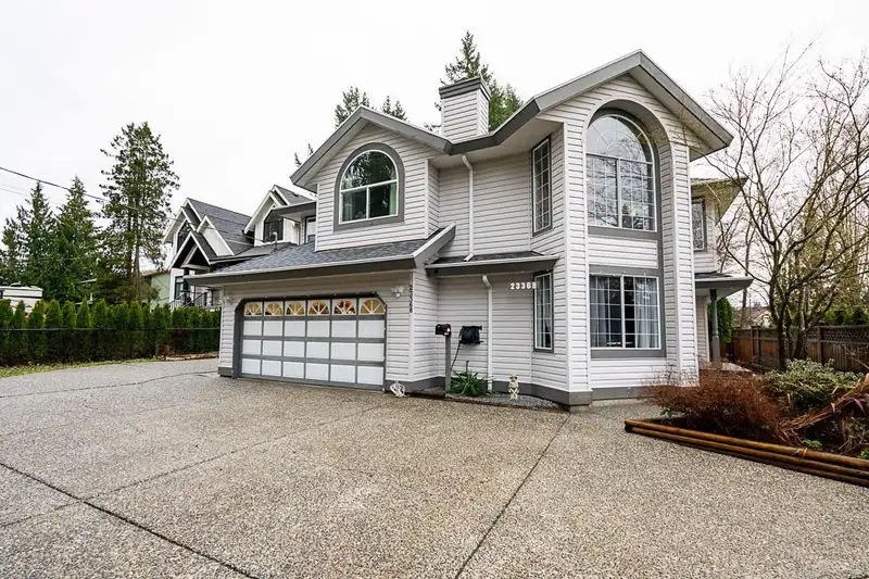 23368 124 AVENUE - photo 3 of 39