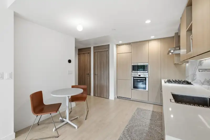 306 4880 LOUGHEED HIGHWAY - photo 3 of 40