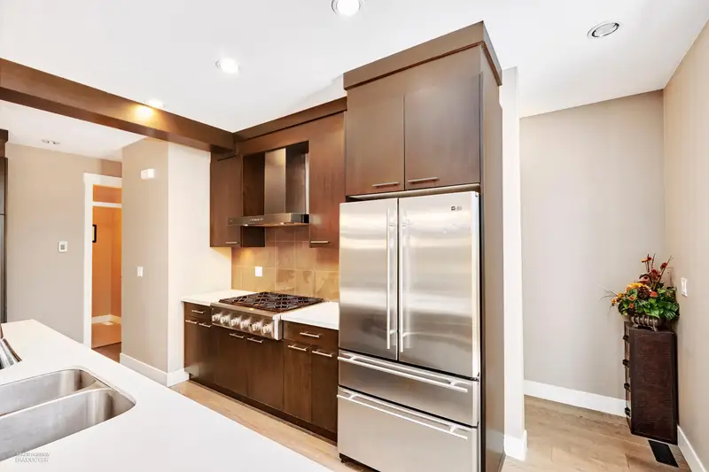 41 15977 26 AVENUE - photo 4 of 25