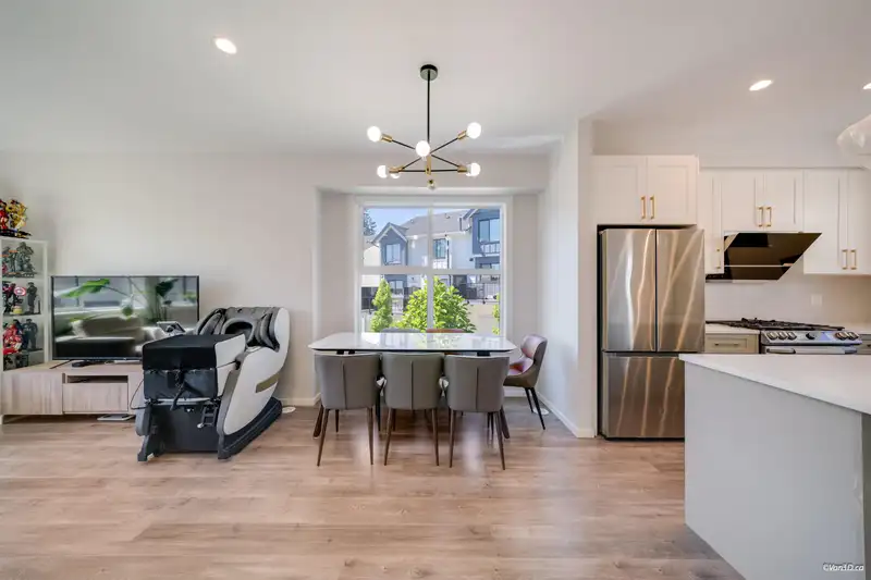 9 1871 165A STREET - photo 3 of 38