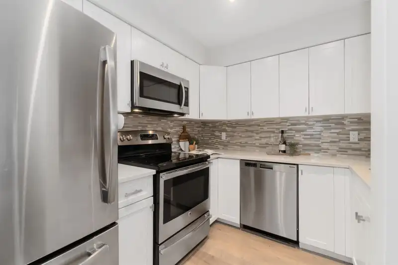 11 65 FOXWOOD DRIVE - photo 3 of 30