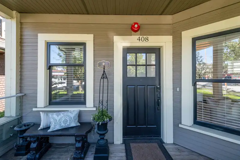 408 EIGHTH STREET - photo 3 of 31
