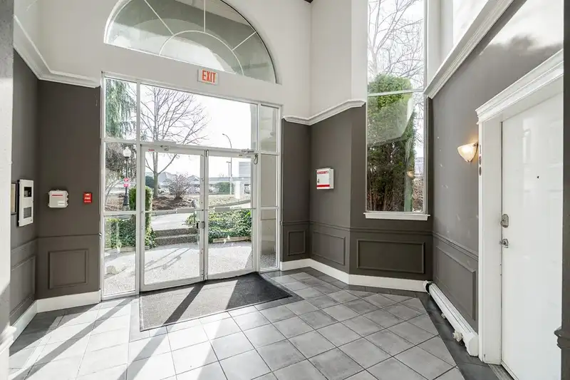322 32725 GEORGE FERGUSON WAY - photo 4 of 40