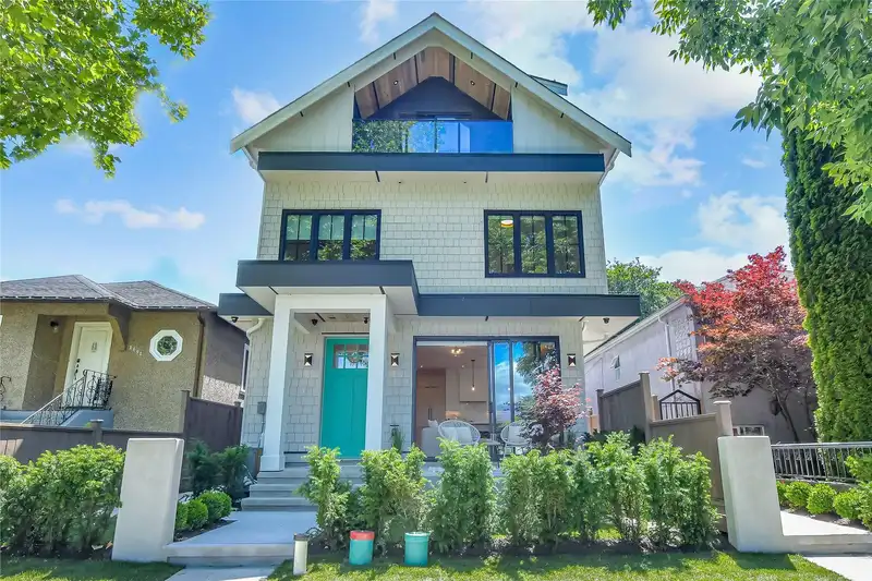 1 2682 NAPIER STREET - photo 1 of 24