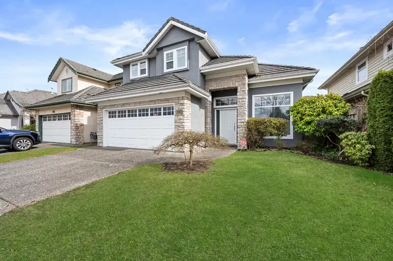 6220 RICHARDS DRIVE - photo 2 of 36