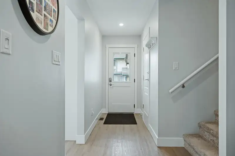11 8863 216 STREET - photo 4 of 40