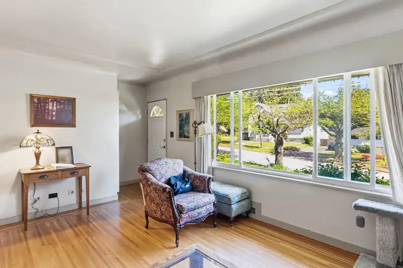 7851 JOFFRE AVENUE - photo 3 of 29