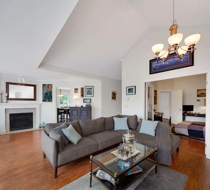 305 6866 NICHOLSON ROAD - photo 1 of 36