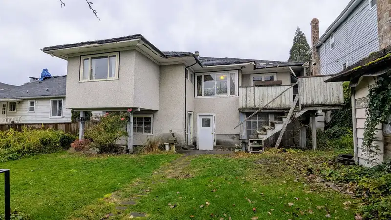 2346 W 20TH AVENUE - photo 4 of 5