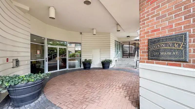 906 1255 MAIN STREET - photo 2 of 26