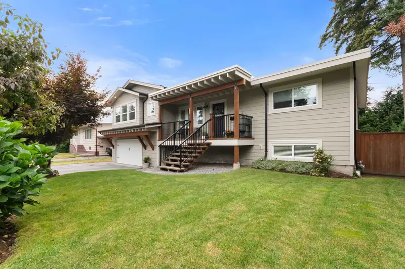 34529 KENT AVENUE - photo 1 of 33