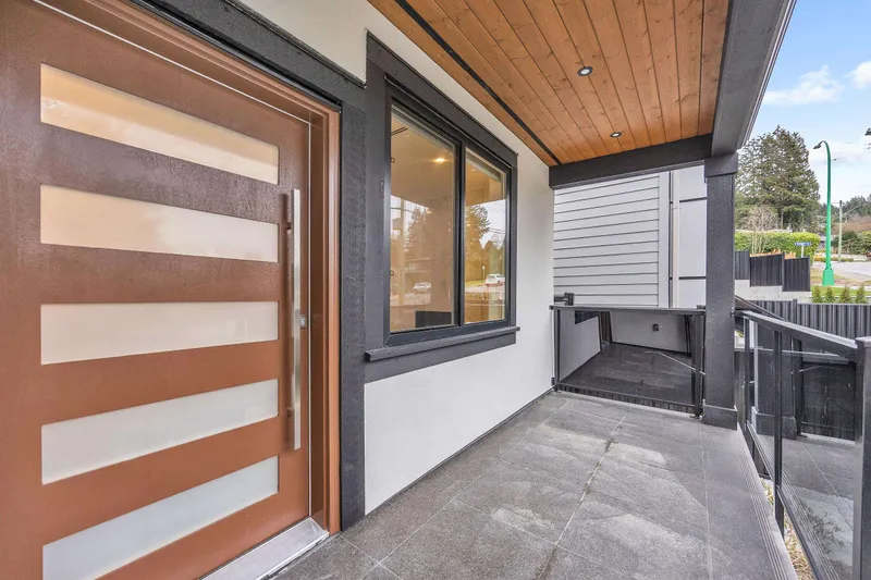 812 MONTROYAL BOULEVARD - photo 3 of 25