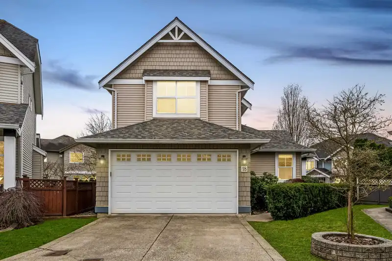 18 7067 189 STREET - photo 1 of 40