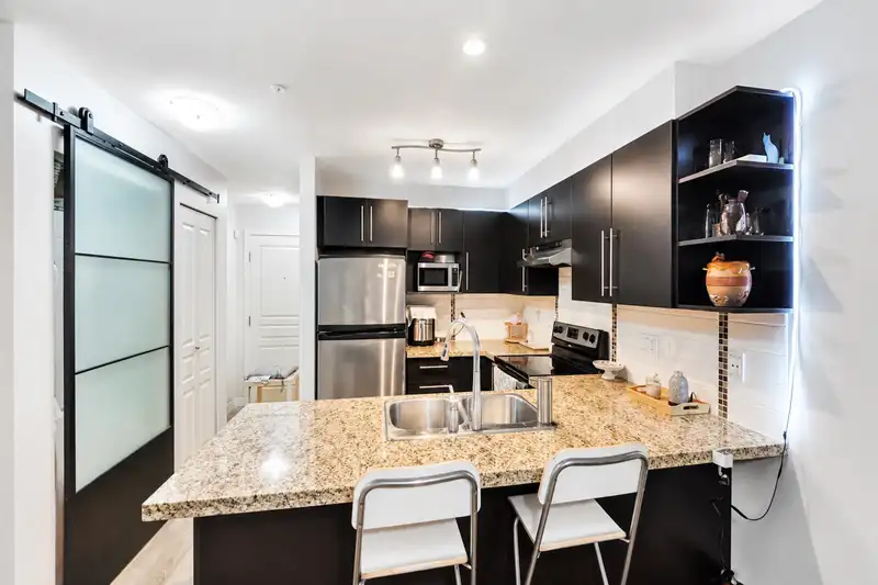 119 2088 BETA AVENUE - photo 4 of 16