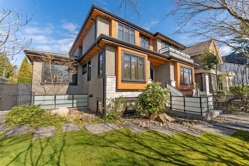 1041 W 58TH AVENUE - photo 3 of 40