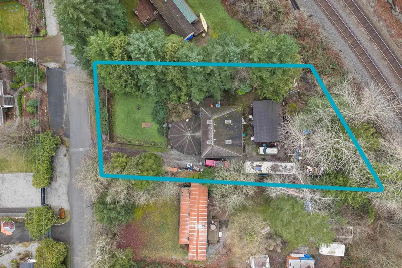 43739 LOCH ROAD - photo 2 of 13