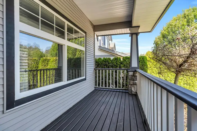 36270 BUCKINGHAM DRIVE - photo 2 of 33