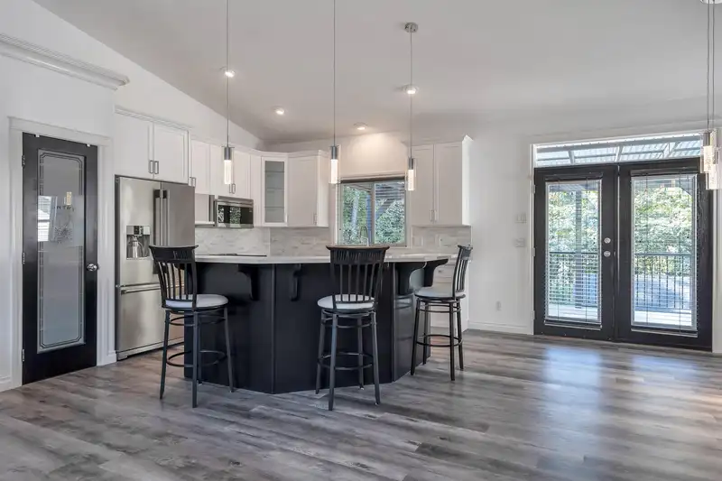 36270 BUCKINGHAM DRIVE - photo 4 of 33