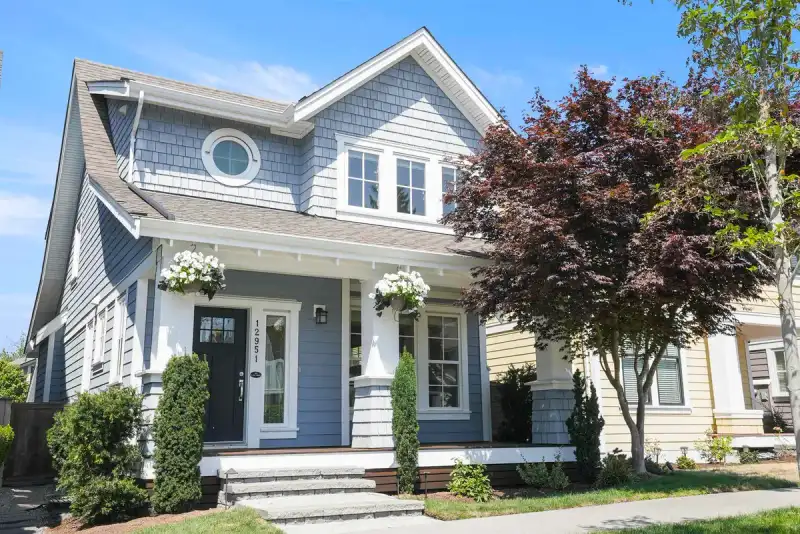 12951 15A AVENUE - photo 1 of 31