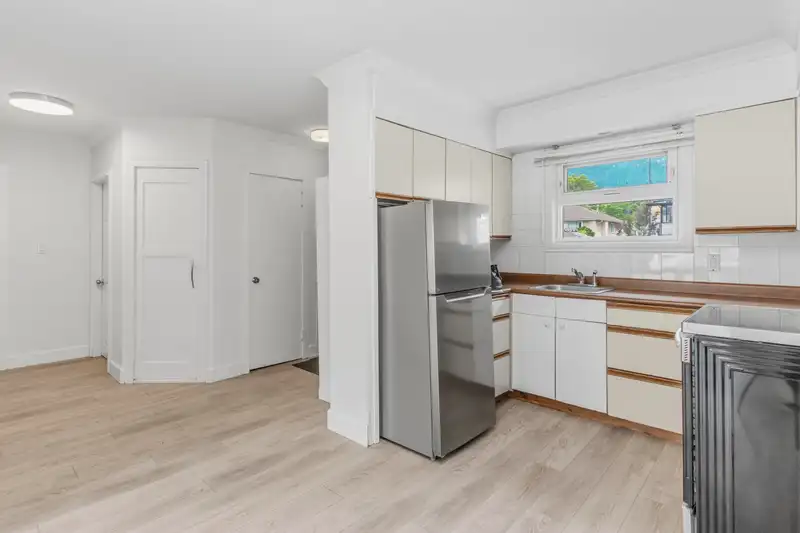 37937 FOURTH AVENUE - photo 4 of 24