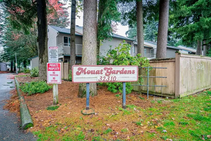 17 32310 MOUAT DRIVE - photo 1 of 35