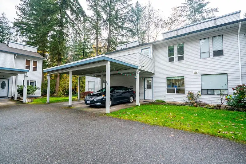 17 32310 MOUAT DRIVE - photo 2 of 35