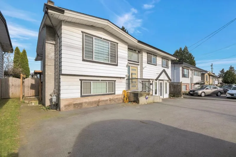 3244 CLEARBROOK ROAD - photo 3 of 25