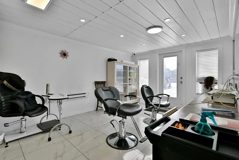 3244 CLEARBROOK ROAD - photo 4 of 25