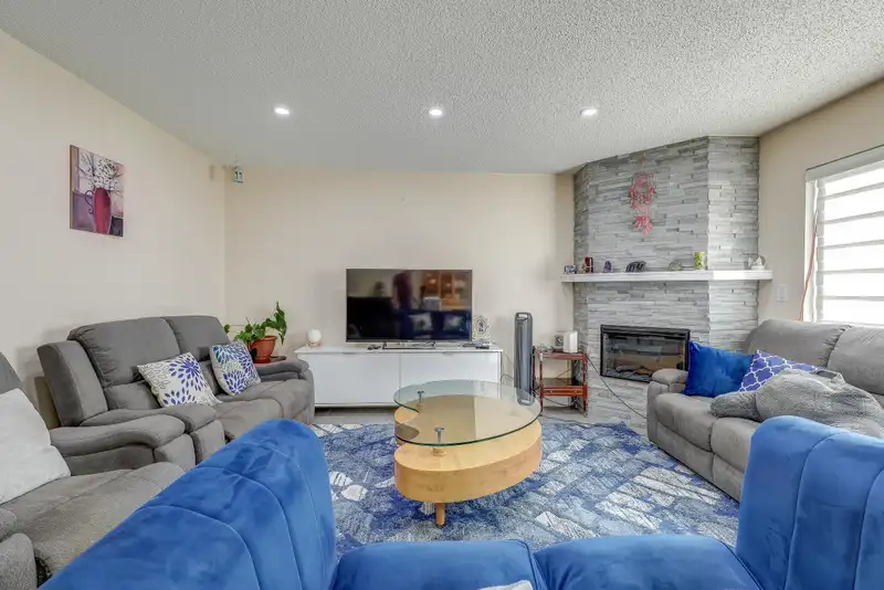 104 7119 133 STREET - photo 4 of 30