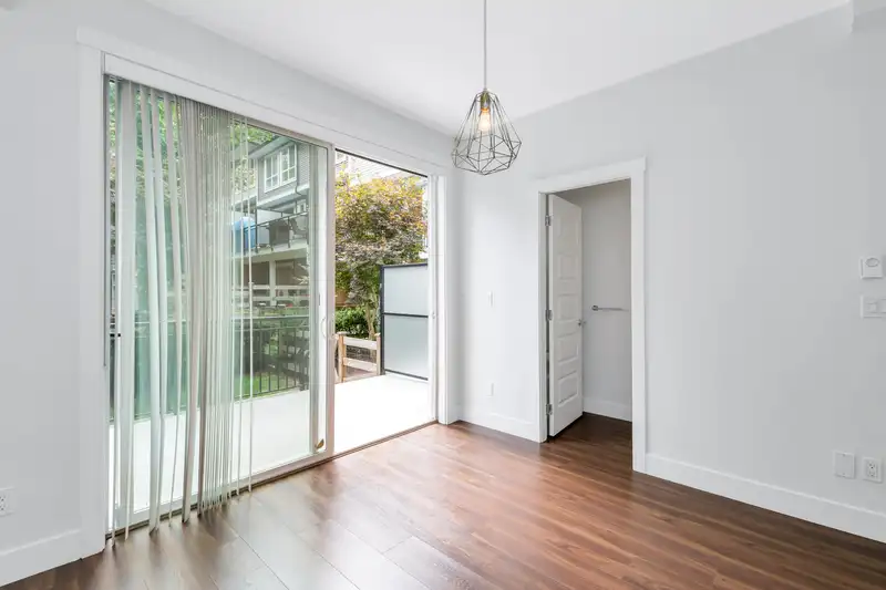 51 14433 60 AVENUE - photo 4 of 8