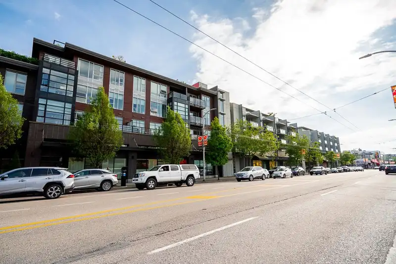 409 1680 W 4TH AVENUE - photo 1 of 40