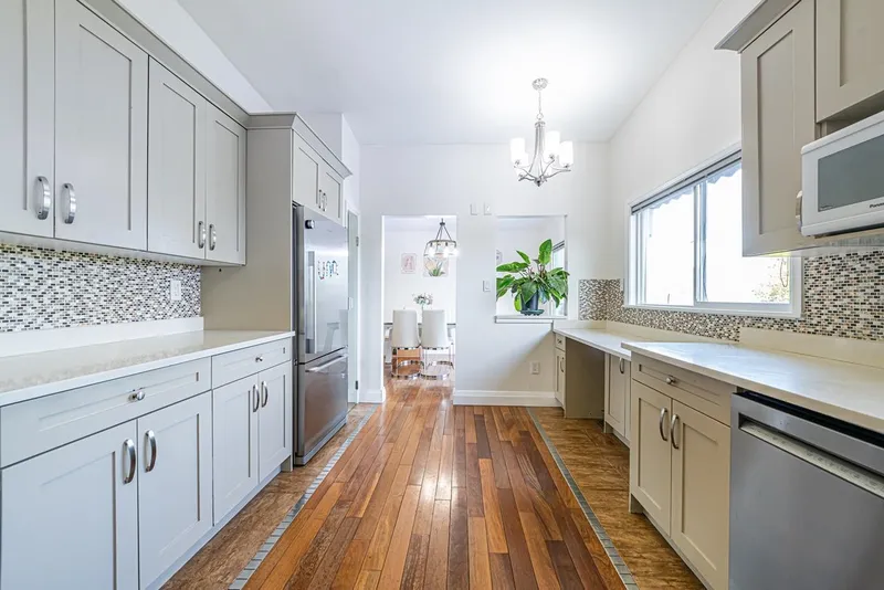 520 BALLANTREE PLACE - photo 3 of 25