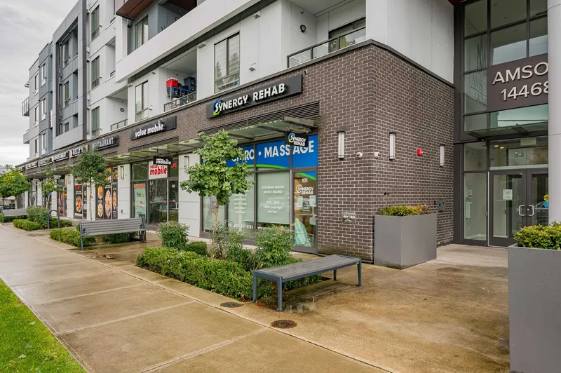 A503 14468 72 AVENUE - photo 3 of 25