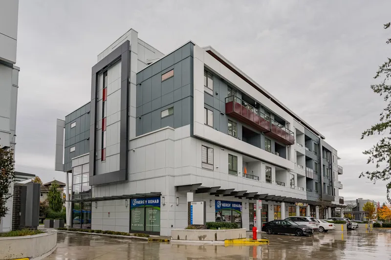 A503 14468 72 AVENUE - photo 4 of 25